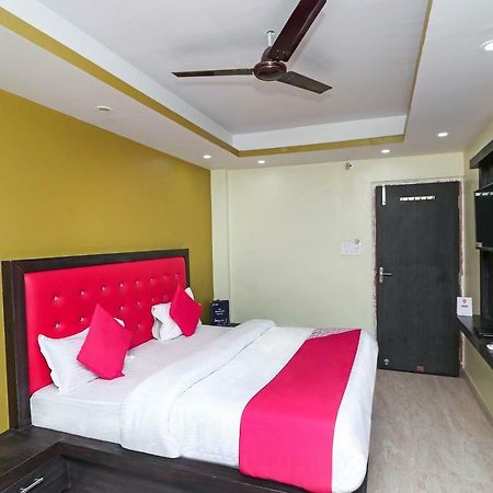 Oyo 15169 Hotel Rk Inn Lakhnau Kültér fotó