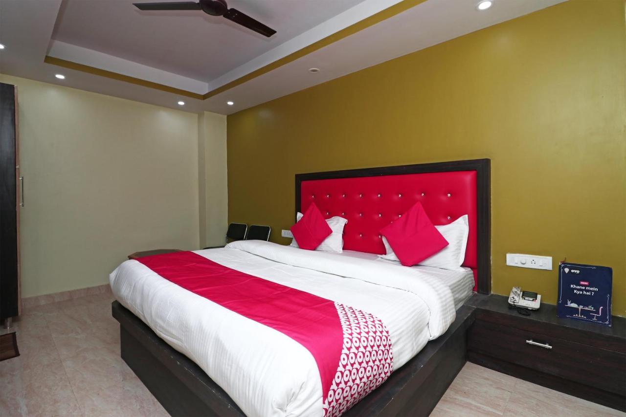 Oyo 15169 Hotel Rk Inn Lakhnau Kültér fotó