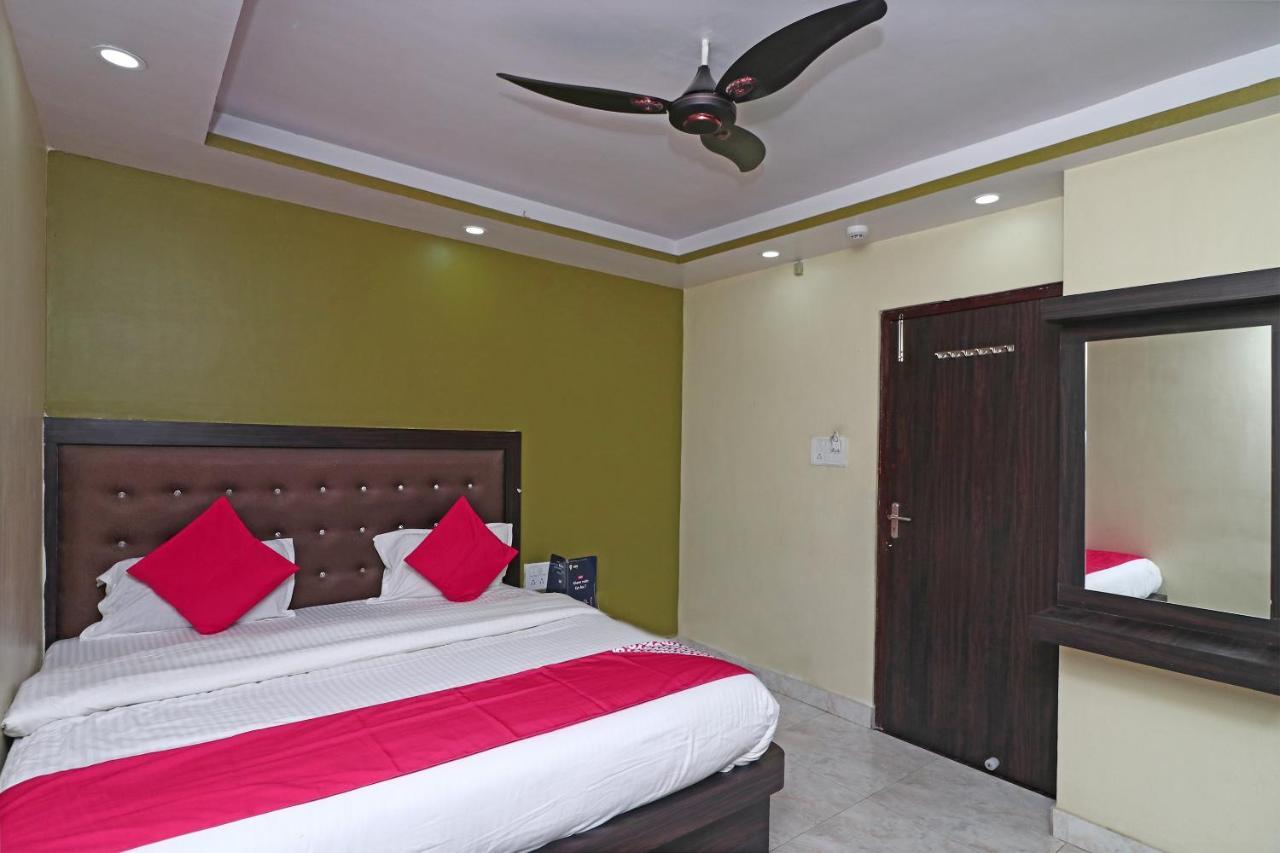 Oyo 15169 Hotel Rk Inn Lakhnau Kültér fotó