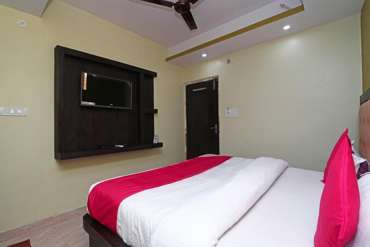 Oyo 15169 Hotel Rk Inn Lakhnau Kültér fotó