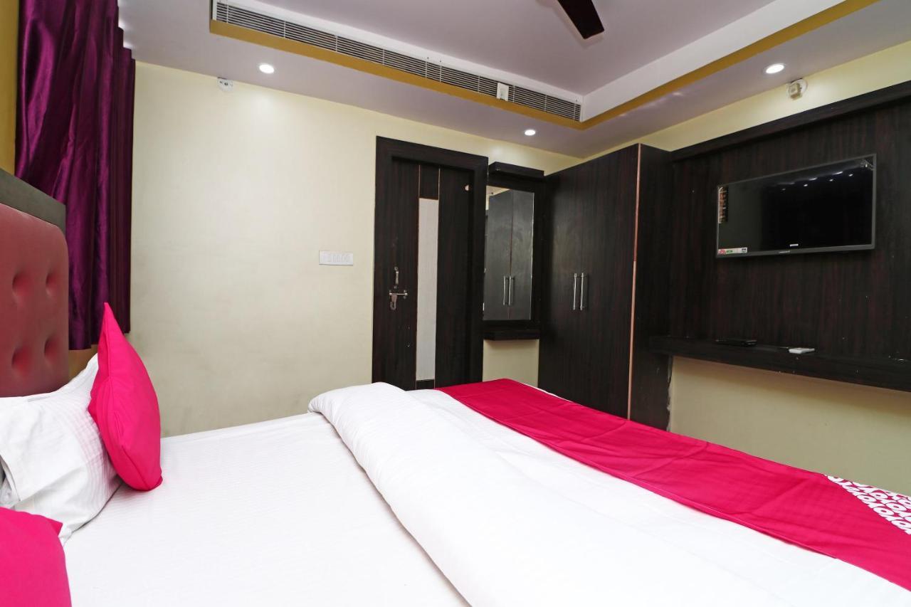 Oyo 15169 Hotel Rk Inn Lakhnau Kültér fotó