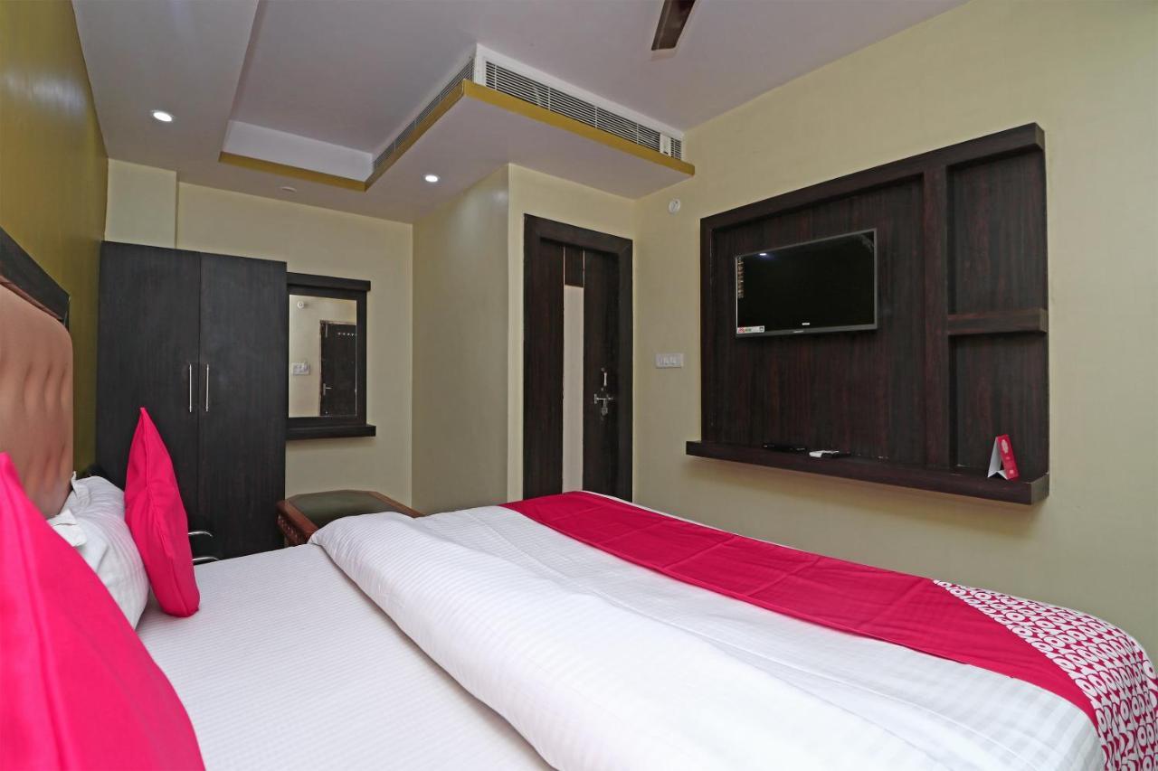 Oyo 15169 Hotel Rk Inn Lakhnau Kültér fotó