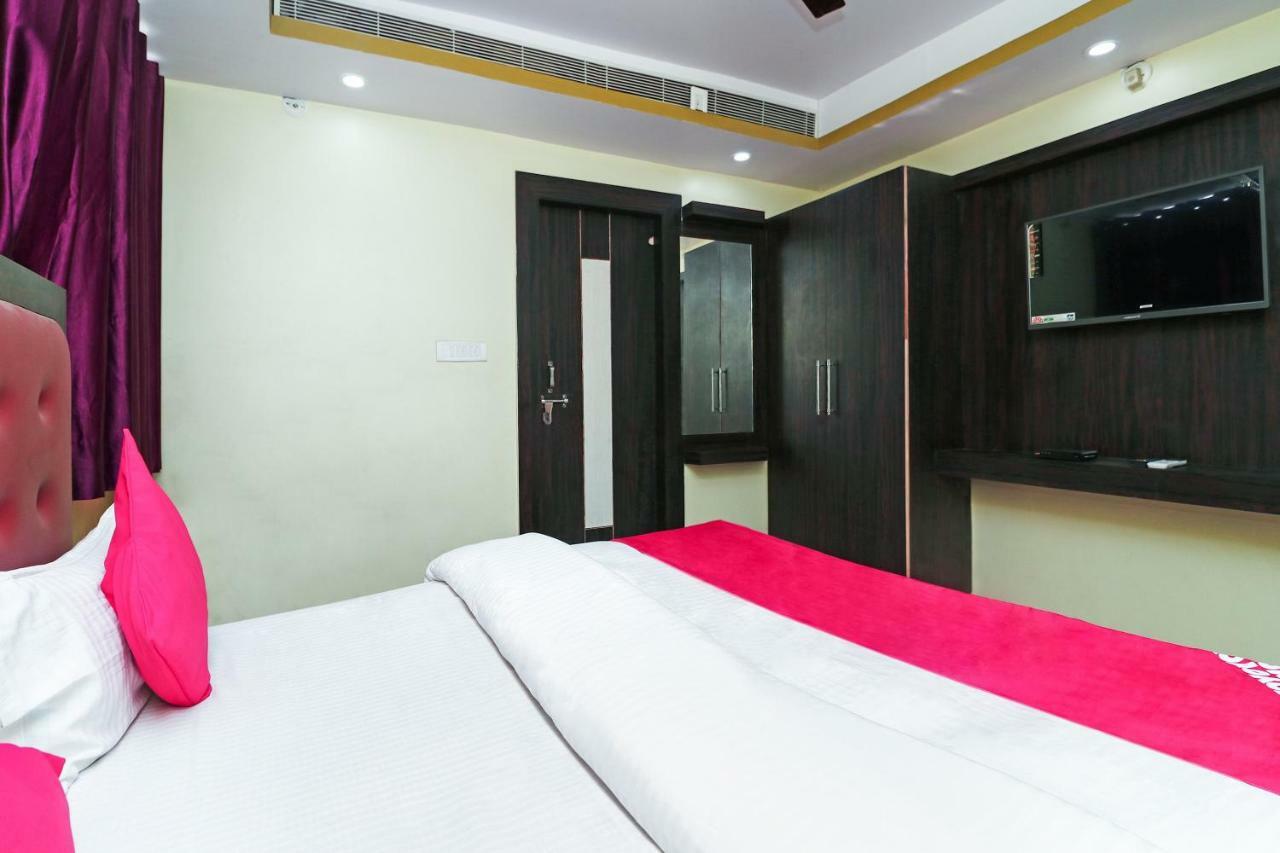 Oyo 15169 Hotel Rk Inn Lakhnau Kültér fotó