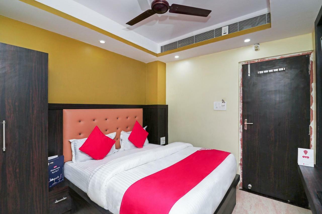 Oyo 15169 Hotel Rk Inn Lakhnau Kültér fotó