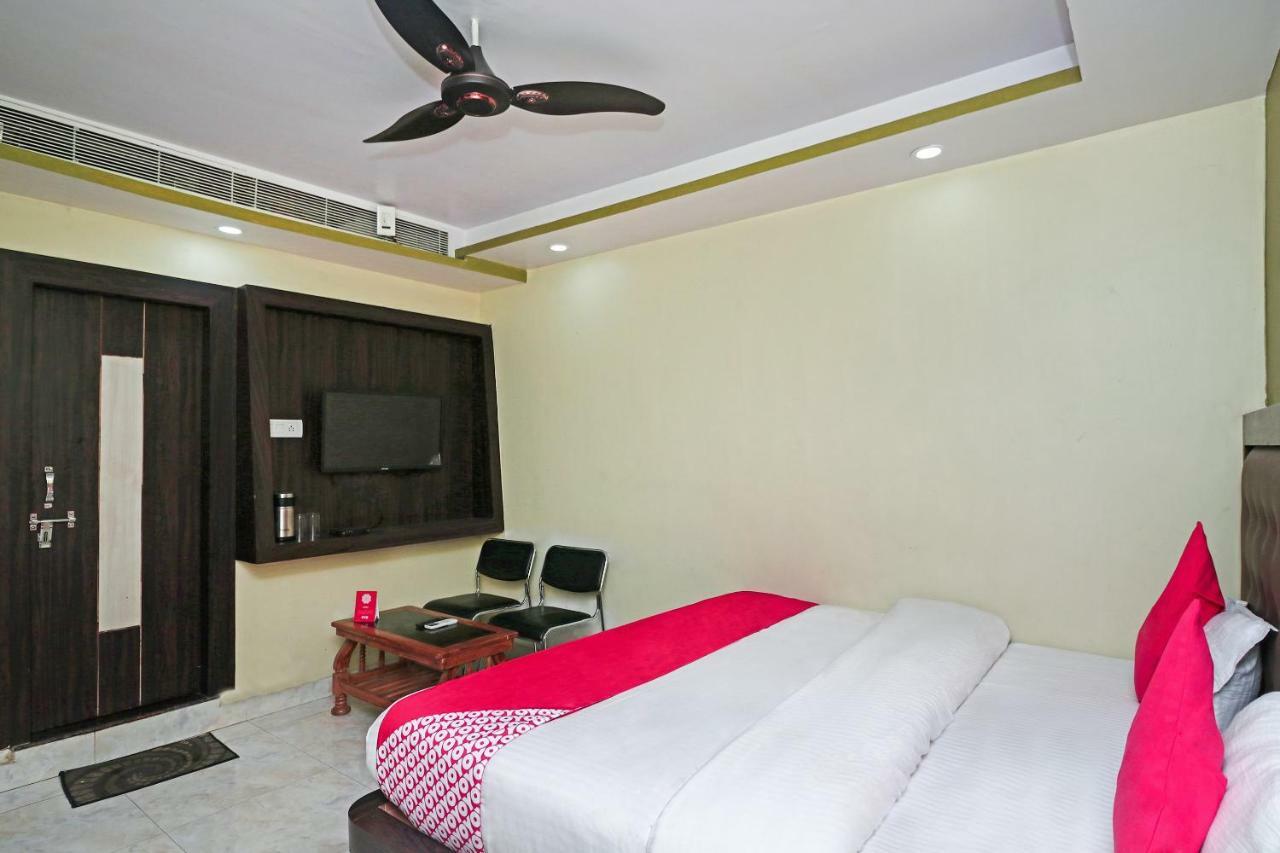 Oyo 15169 Hotel Rk Inn Lakhnau Kültér fotó